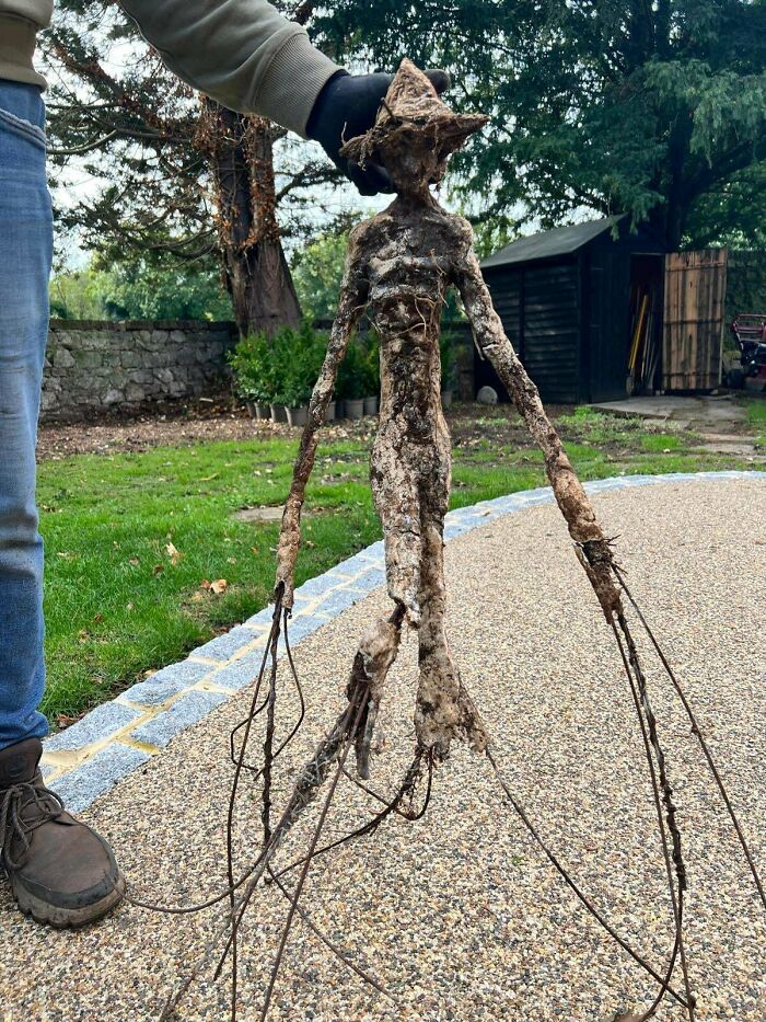 Wait, They Actually Shared These 81 Creepy Pics That Are Kinda Spooky!