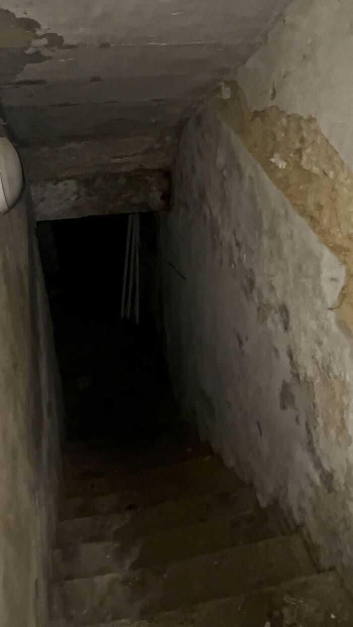 Wait, They Actually Shared These 81 Creepy Pics That Are Kinda Spooky!