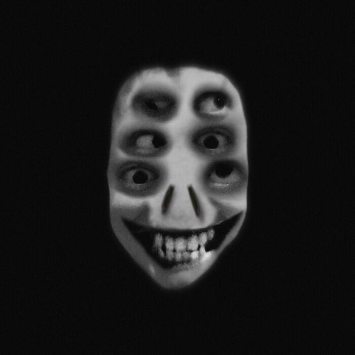 Wait, They Actually Shared These 81 Creepy Pics That Are Kinda Spooky!