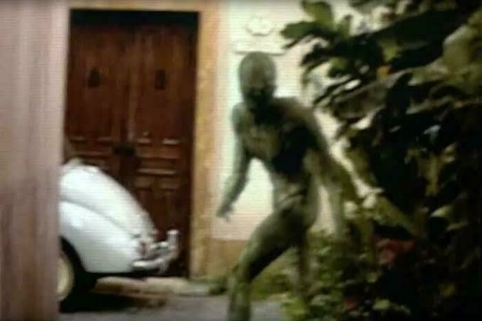 Wait, They Actually Shared These 81 Creepy Pics That Are Kinda Spooky!