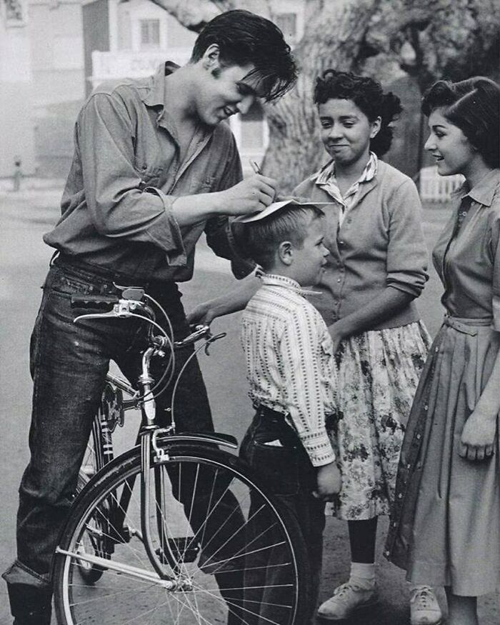 Wait, Did You See These Amazing History Moments?!