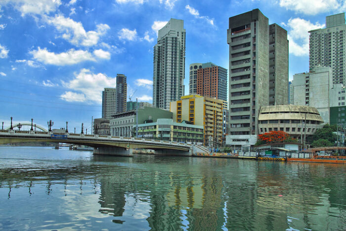Philippines, Manila - A Work-Life Puzzle