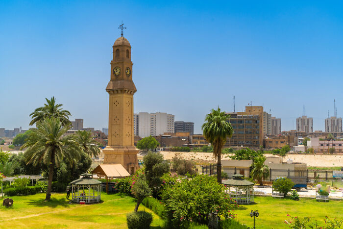Iraq, Baghdad - A Dangerous Balancing Act