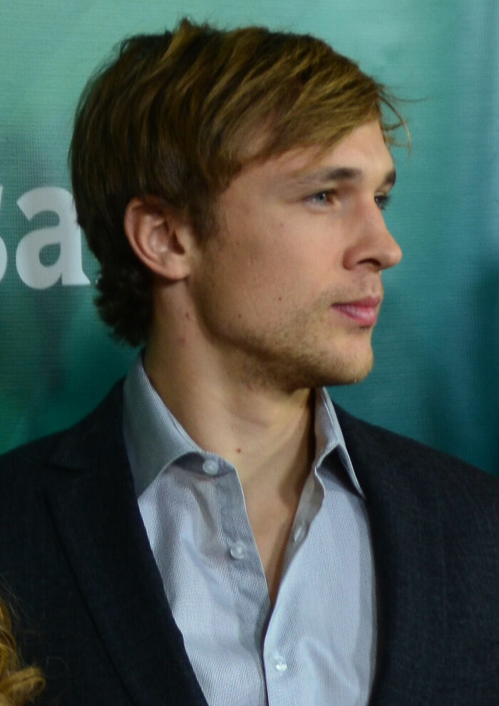 William Moseley: The Kid Who Survived a Lightning Strike (Seriously), 39