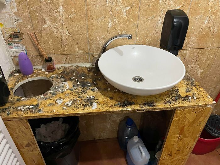 The Toilet Top That Got Resin-ed