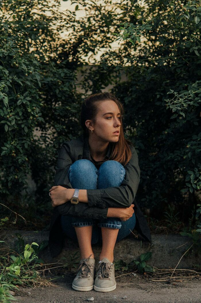 Let's Peek at 71 Wild Stories of People Who Went From Loaded to Broke