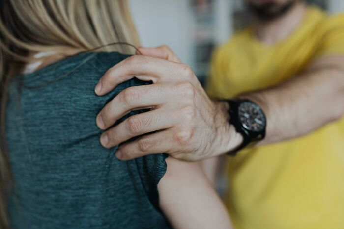 35 Sounds That Totally Gave People the Creeps (And Yeah, You Don’t Want to Hear ’Em)