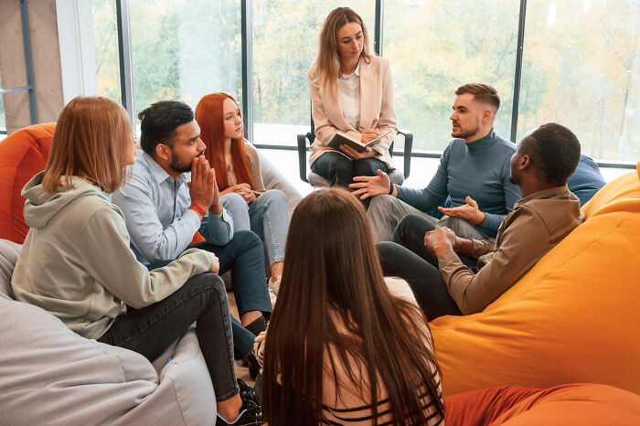 Let's Dive Into These Wild Stories About Meeting Real-Life Narcissists