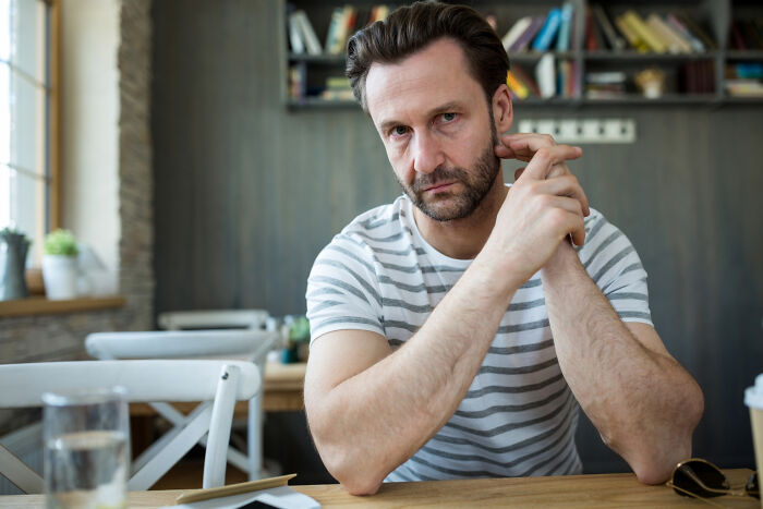 Let's Dive Into These Wild Stories About Meeting Real-Life Narcissists