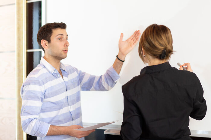 Let's Dive Into These Wild Stories About Meeting Real-Life Narcissists