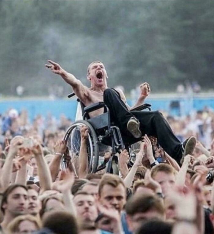 The Crowd Surfer