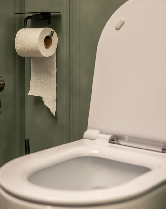 Brace Yourself! 45 Disgusting Coworkers Who Made Everyone Cringe (And HR Had To Step In)