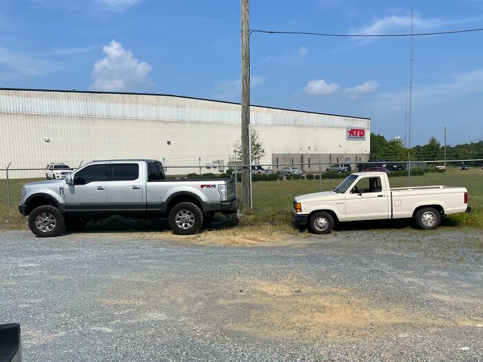 Ford Ranger vs. Ford F350: My Truck’s Height Hits His Windows (No Joke)