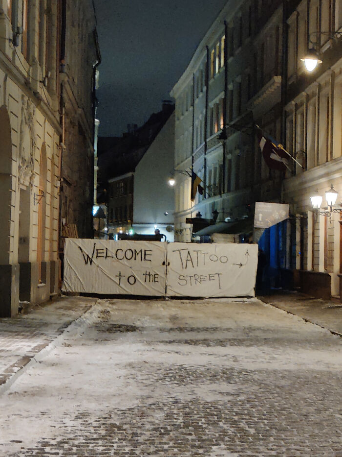 Wait, They Actually Made These Signs? 81 Sign Fails That’ll Totally Confuse You