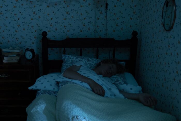 Creepy True Ghost Stories That'll Make You Check Your Closet Twice