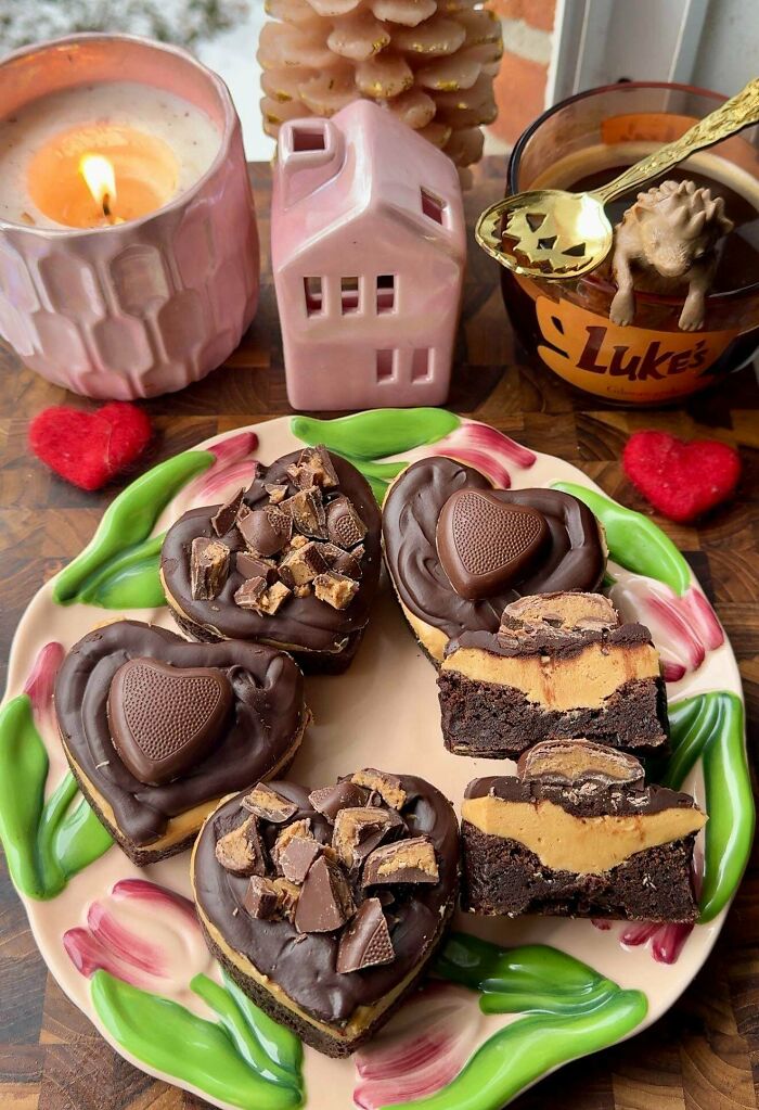 These 50+ Bakers Are Whipping Up Magic With Sweets That Look Too Good To Eat