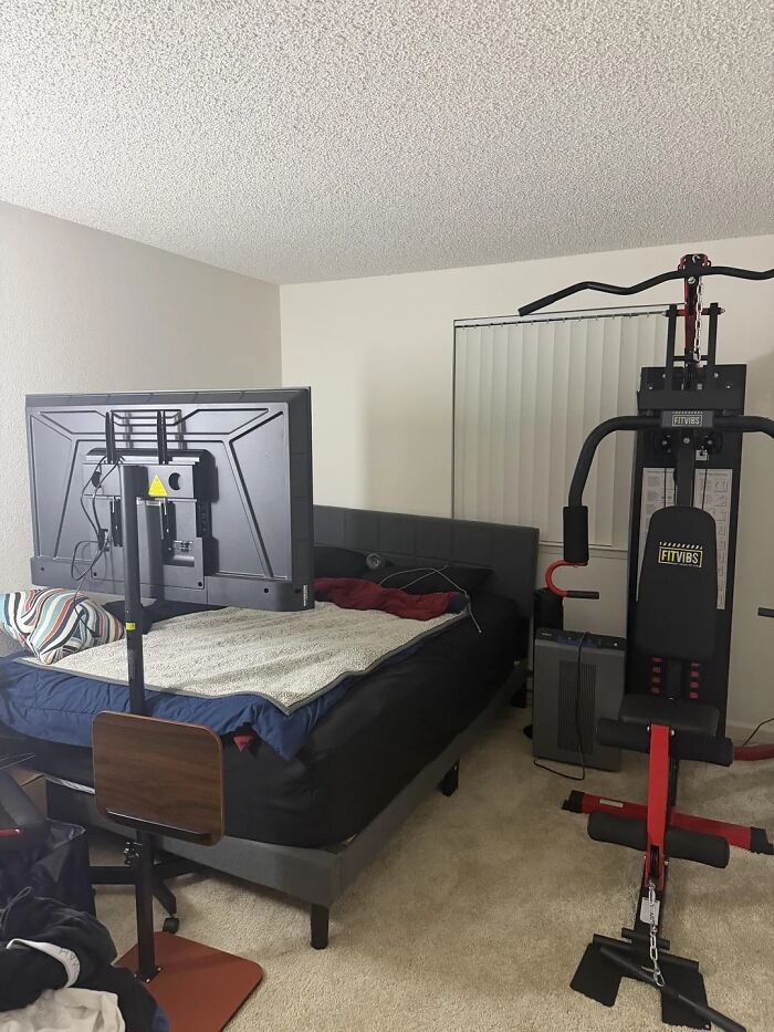 Check Out These Wild & Wacky Bachelor Pads That Will Totally Surprise You!