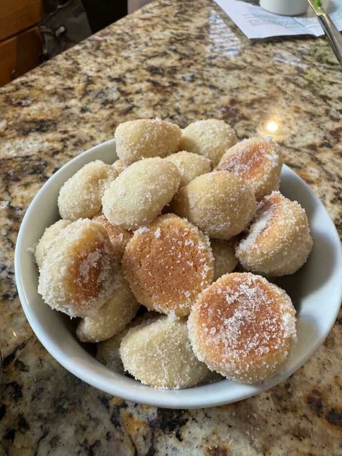 My 4 Friends Are Dating Each Other And I Am The Ugly Fifth Wheel. I Will Never Find Anybody. Cookies