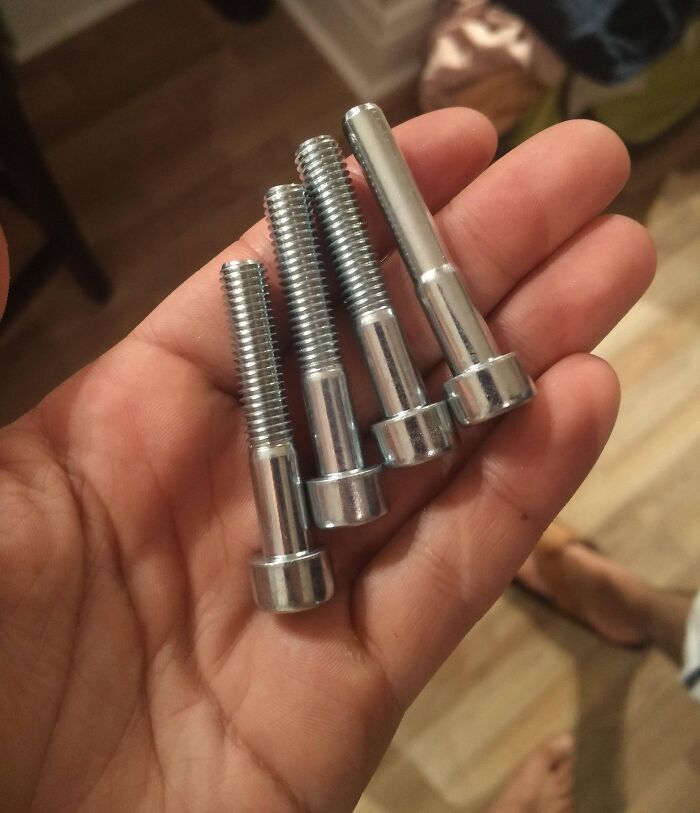 IKEA Desk Breakdown: Unthreaded Screw Edition