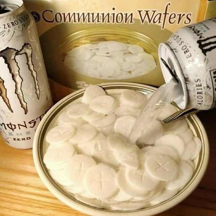 Wait, They Actually Took These?! 49 Totally Bizarre and Hilariously Cursed Pics