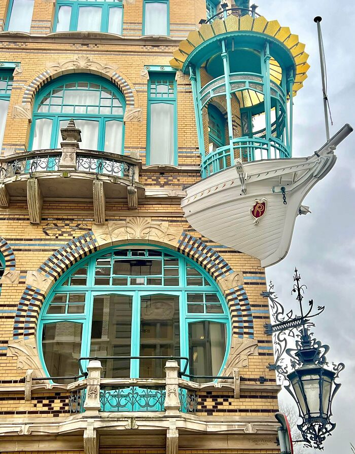 Antwerp’s Art Nouveau Vibes