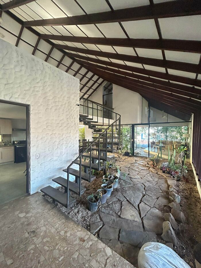 39 Buildings That Are So Cool, You’ll Stop and Stare (Trust Us)