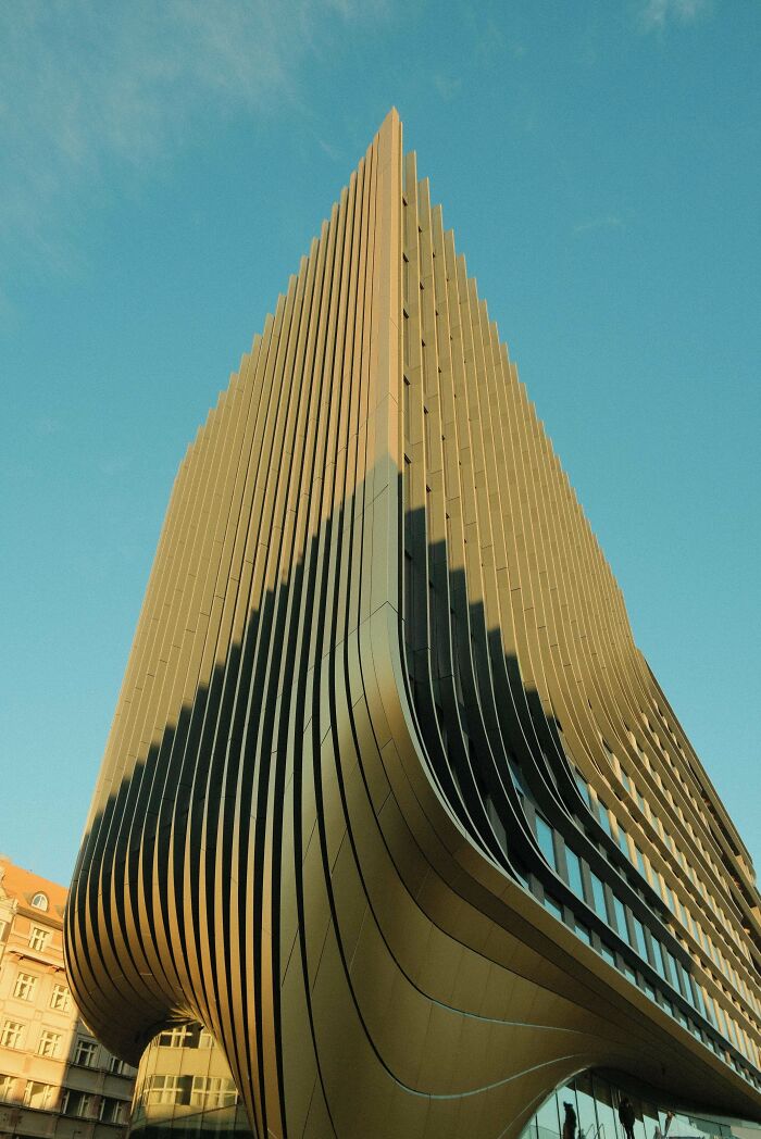 39 Buildings That Are So Cool, You’ll Stop and Stare (Trust Us)