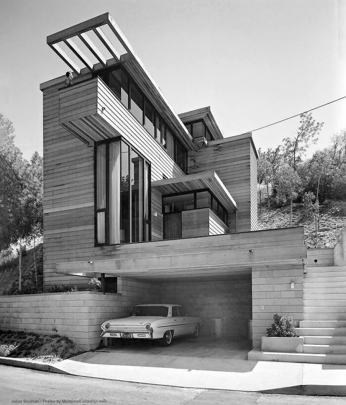 39 Buildings That Are So Cool, You’ll Stop and Stare (Trust Us)