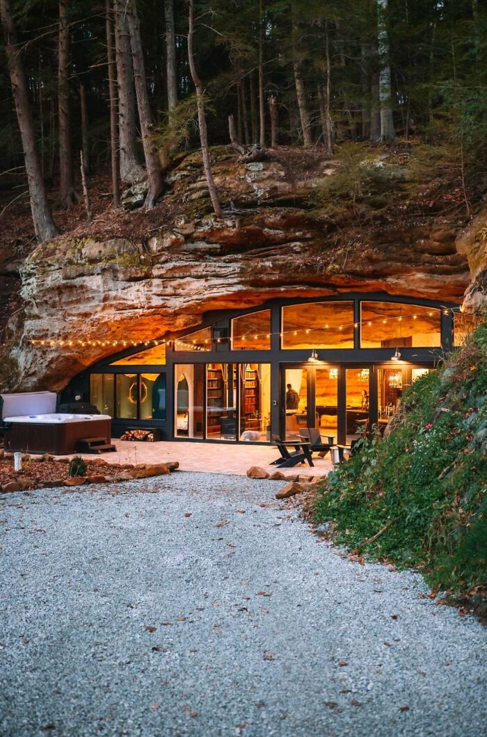 39 Buildings That Are So Cool, You’ll Stop and Stare (Trust Us)