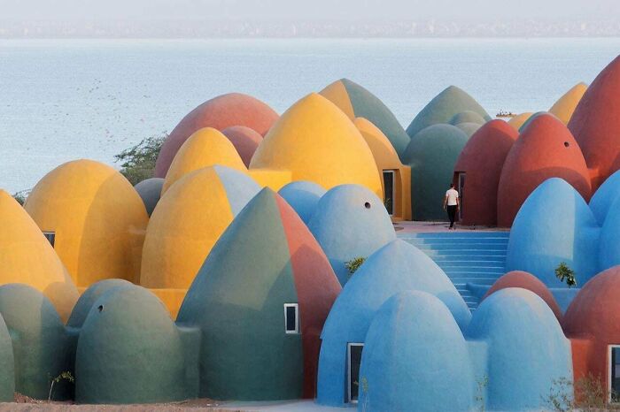 39 Buildings That Are So Cool, You’ll Stop and Stare (Trust Us)