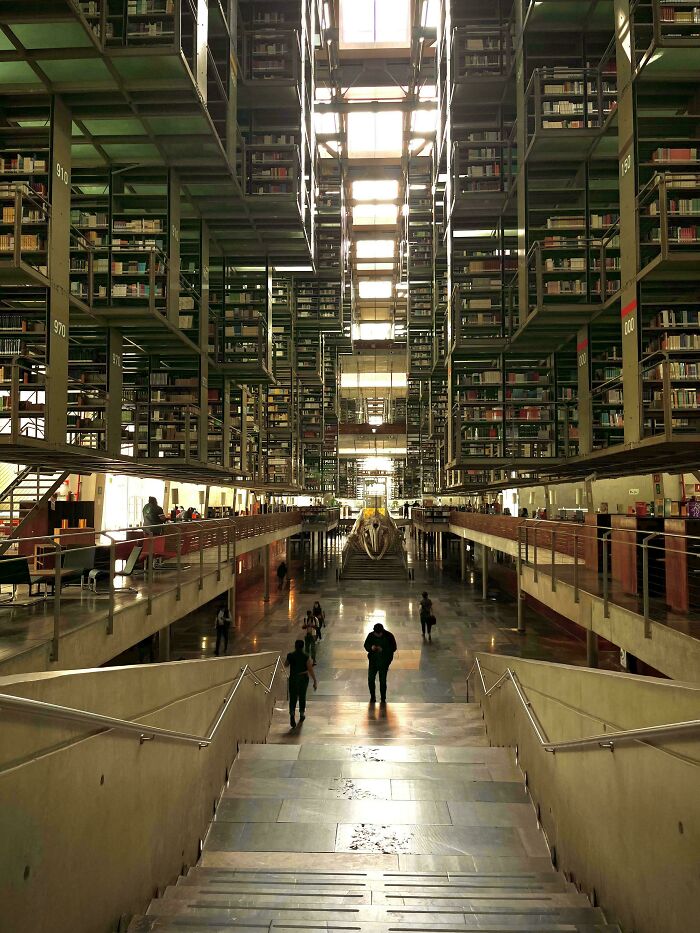 39 Buildings That Are So Cool, You’ll Stop and Stare (Trust Us)