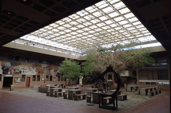 39 Buildings That Are So Cool, You’ll Stop and Stare (Trust Us)
