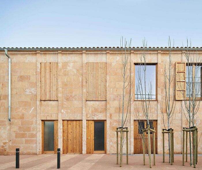 39 Buildings That Are So Cool, You’ll Stop and Stare (Trust Us)