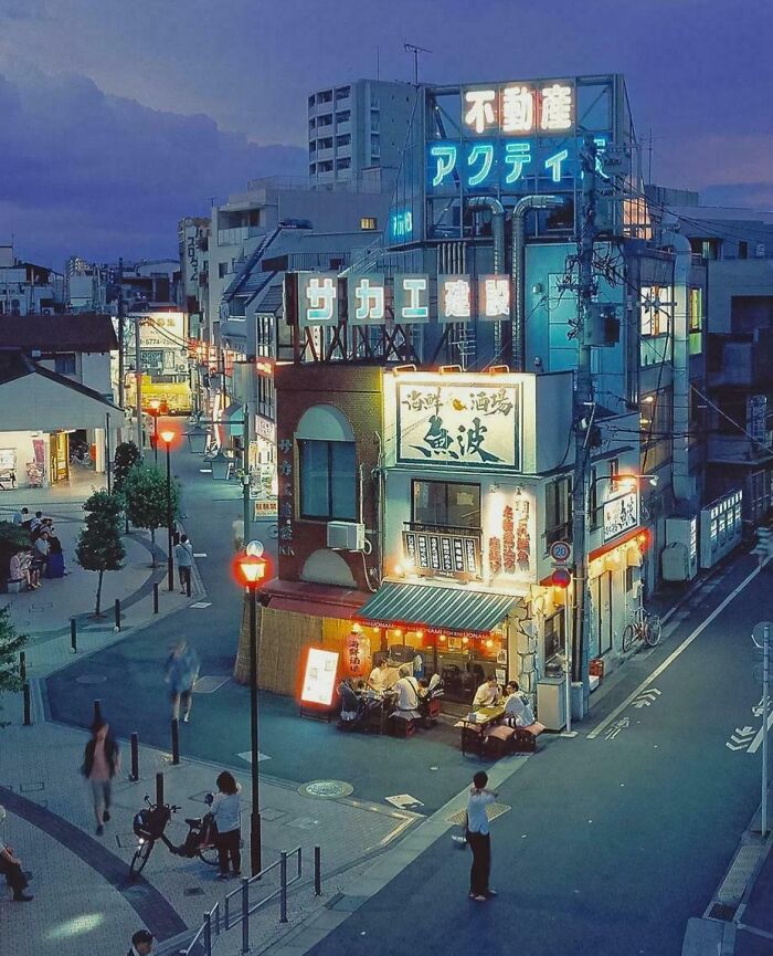 39 Buildings That Are So Cool, You’ll Stop and Stare (Trust Us)