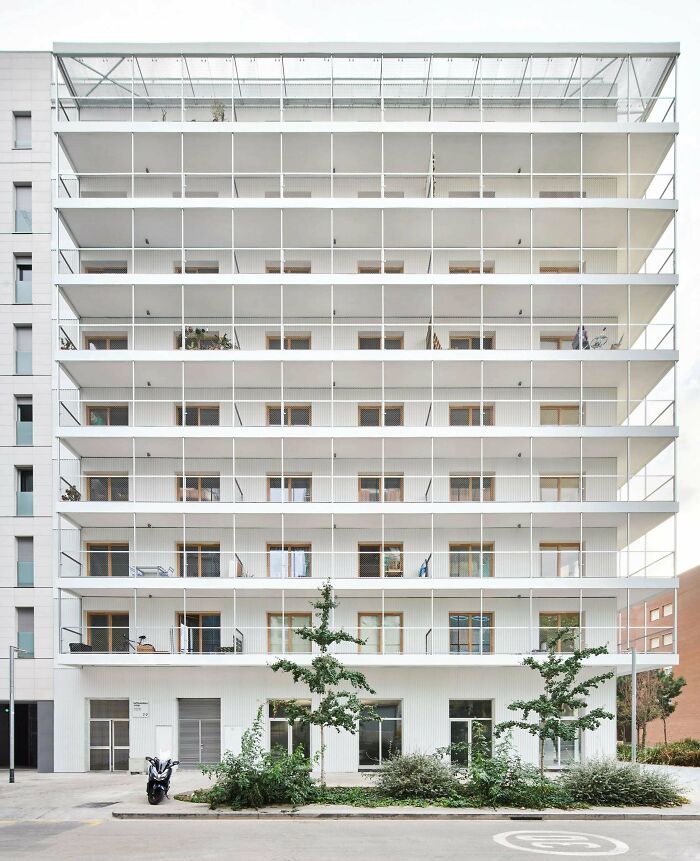 39 Buildings That Are So Cool, You’ll Stop and Stare (Trust Us)