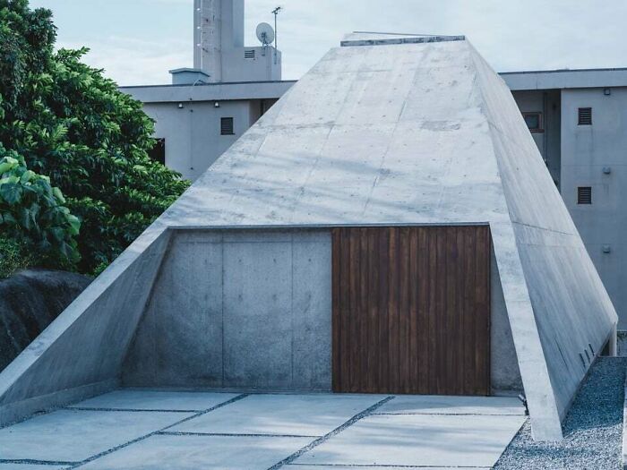 39 Buildings That Are So Cool, You’ll Stop and Stare (Trust Us)