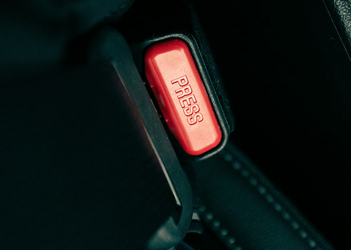 65 Things Emergency Workers Swear They'll Never Do Again (And They're So Not Kidding)