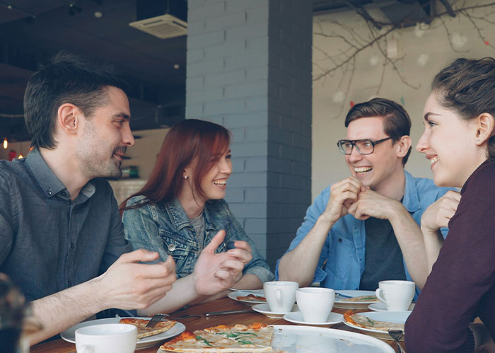 Whoa, People Actually Spilled the Tea on Realizing Their Friend Group Was All Wrong