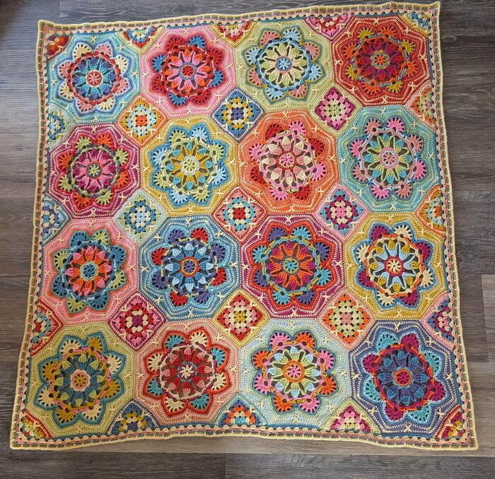 Persian Tiles Blanket That’s Basically Art You Can Snuggle