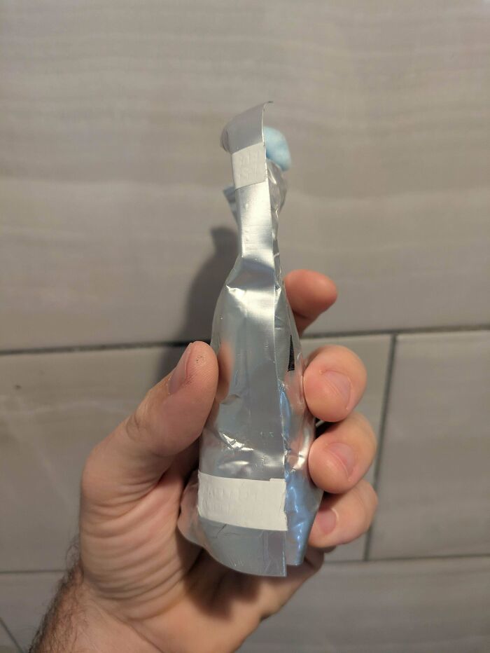 Looked Inside an “Empty” Can of Shaving Cream and Found Plenty Left!