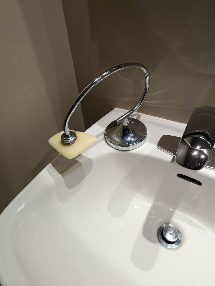 Magnet Soap Hangers Make Bars Last Forever (Well, Like, 15+ Years)