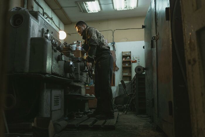 Wait, They Actually Shared These Crazy Workplace Horror Stories?!