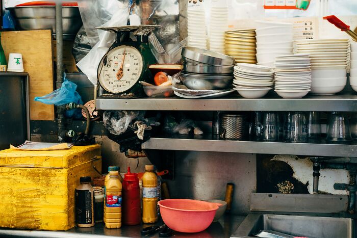 Wait, They Actually Shared These Crazy Workplace Horror Stories?!