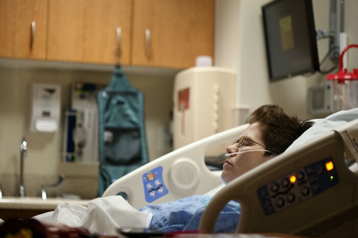 Epic Emergency Room Fails: 65 Wild Stories That'll Make You Go "No Way!"