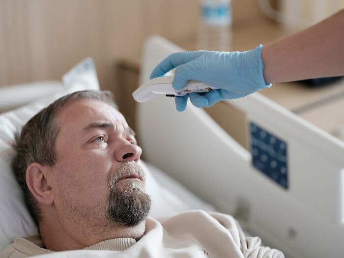 Epic Emergency Room Fails: 65 Wild Stories That'll Make You Go "No Way!"