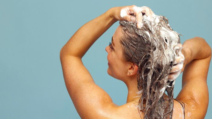 I Bought My Girlfriend’s Favorite Shampoo and She Got Weird About Me Basically ‘Attracting’ to It