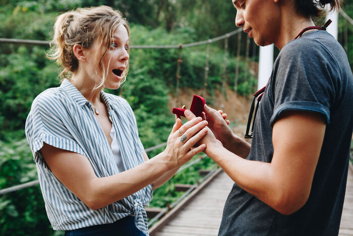 46 Totally Awkward Engagement Stories That'll Crack You Up
