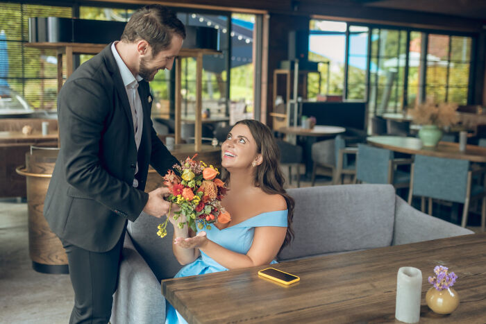46 Totally Awkward Engagement Stories That'll Crack You Up