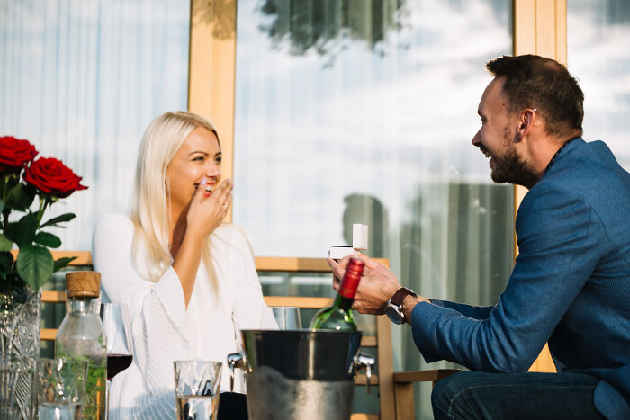 46 Totally Awkward Engagement Stories That'll Crack You Up