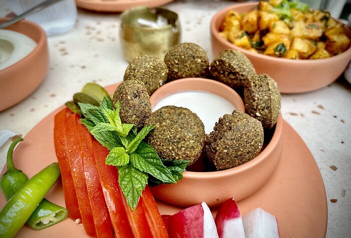 Lebanon: From Mediterranean Delight to Sweet Snack Central